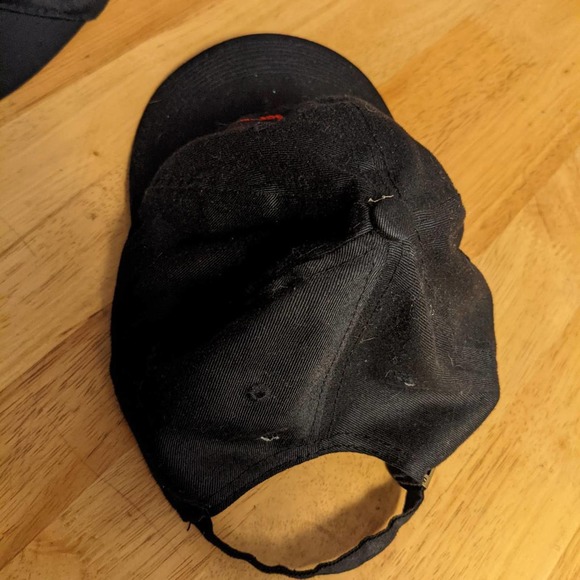 University of Wisconsin Dining Work Cap - Picture 2 of 3